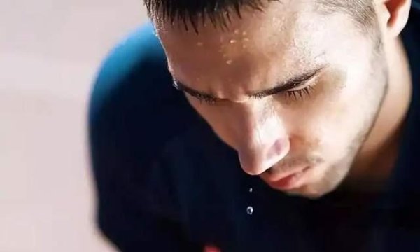 实配网配资 夏季晨跑如何预防雷雨天气